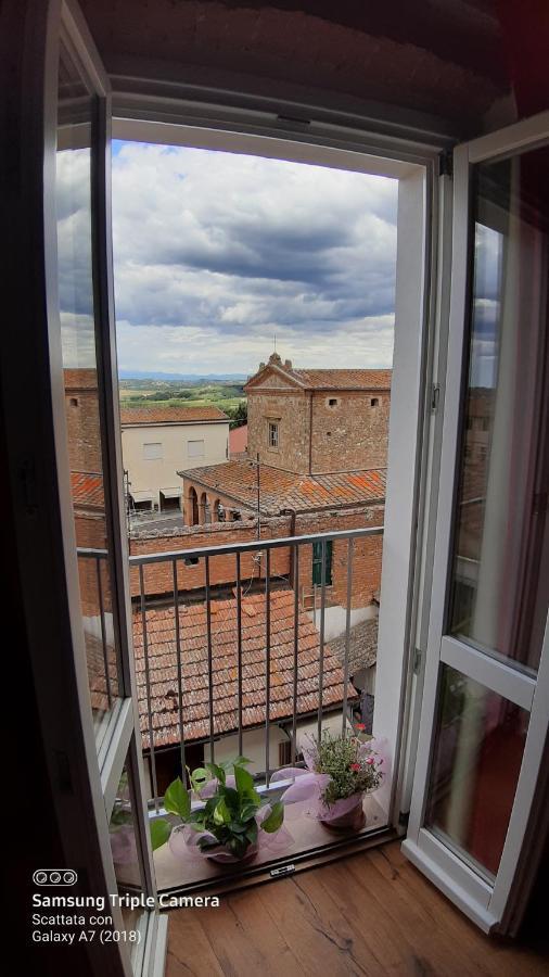 Il paradiso sopra le nuvole Peccioli Esterno foto