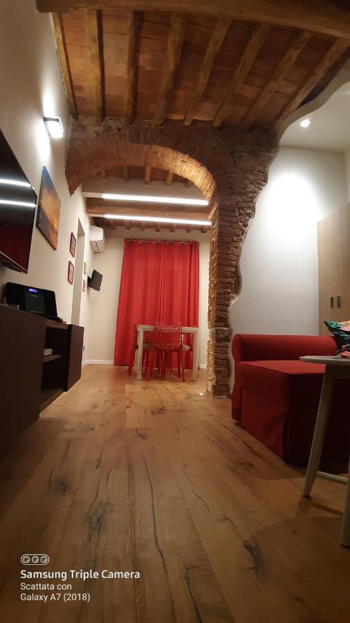 Il paradiso sopra le nuvole Peccioli Esterno foto