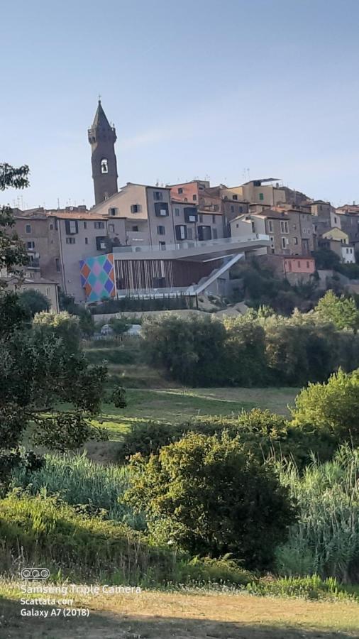 Il paradiso sopra le nuvole Peccioli Esterno foto